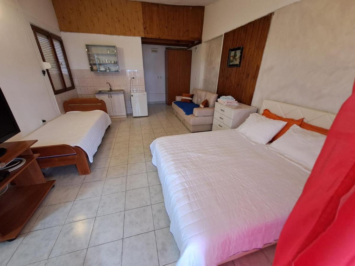 Apartmani Gordana บาร์ ภายนอก รูปภาพ