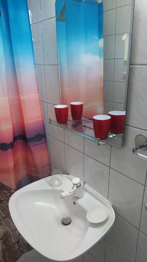 Apartmani Gordana บาร์ ภายนอก รูปภาพ