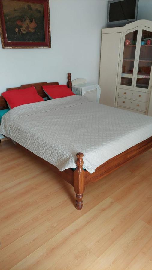 Apartmani Gordana บาร์ ภายนอก รูปภาพ
