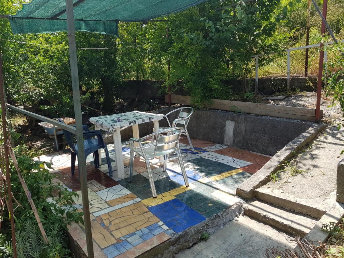 Apartmani Gordana บาร์ ภายนอก รูปภาพ